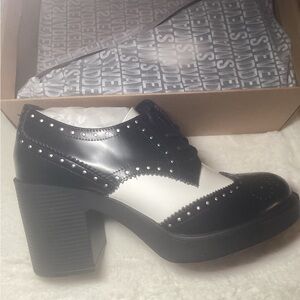 Steve Madden Black and White Heeled Oxfords